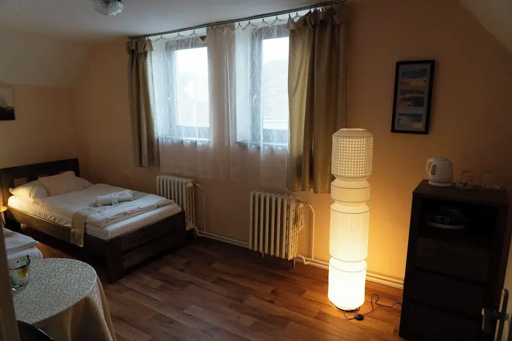 Standard Double room (twin beds)