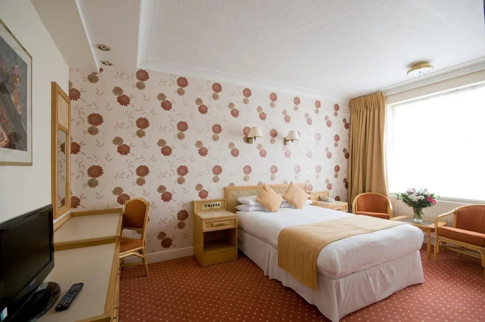 The Royal Beach Hotel - Chambres