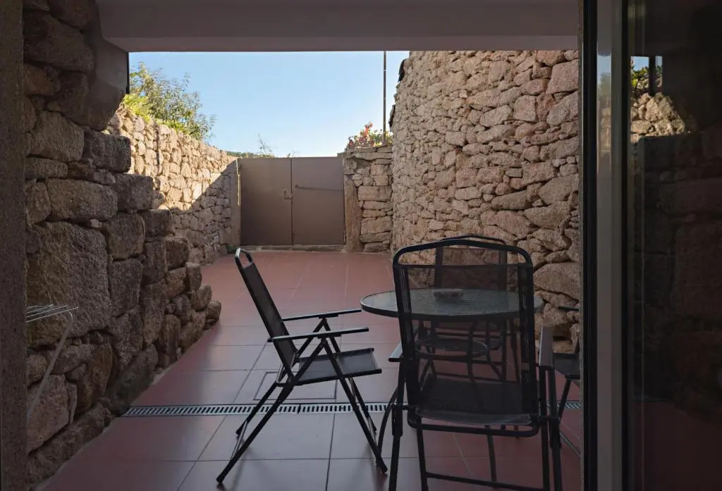 3 Bedrooms Cottage