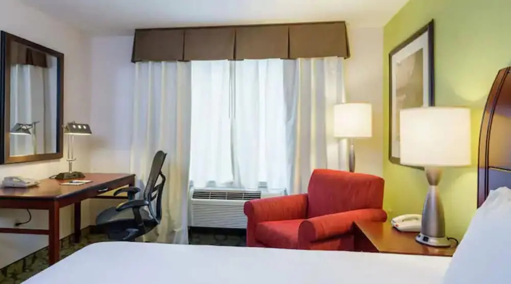 Hilton Garden Inn Queens/JFK Airport - Chambres