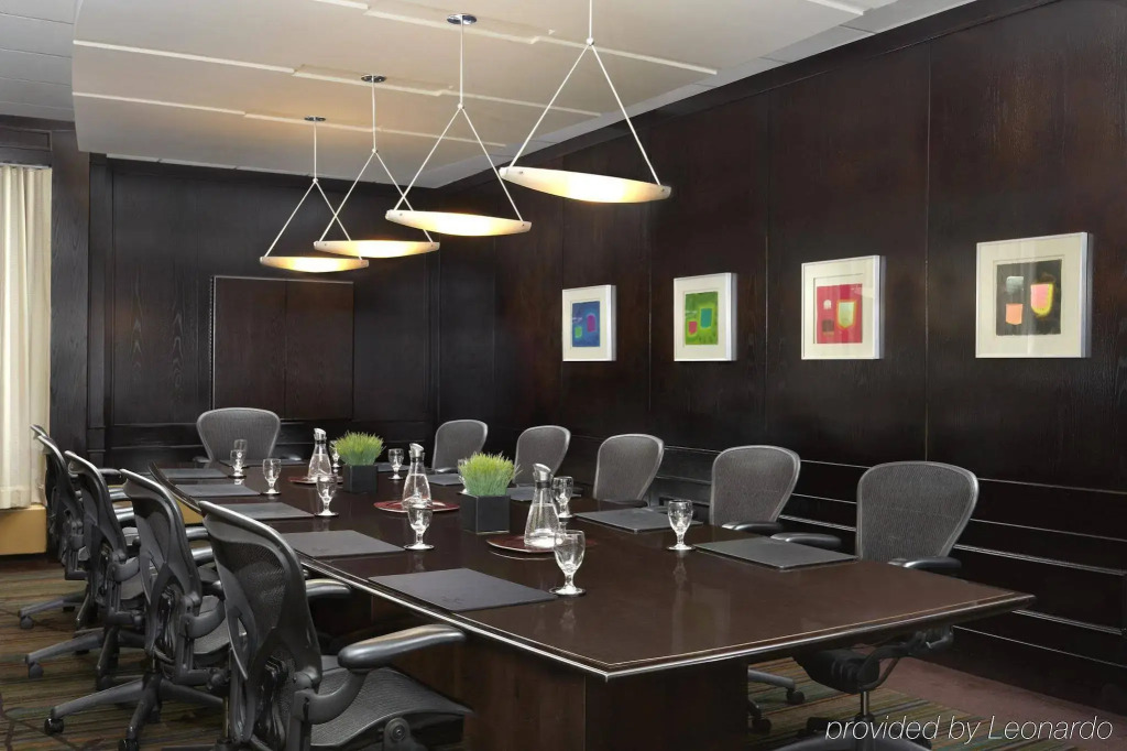 Sheraton Cavalier Calgary Hotel - фото 26