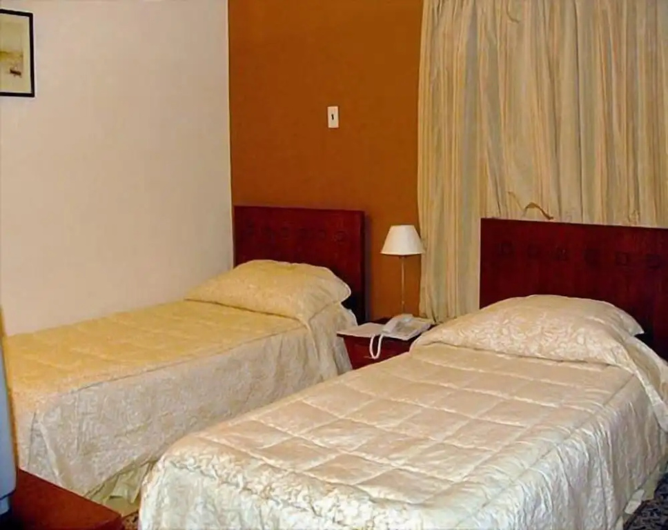 Golden Carven Hotel - Chambres