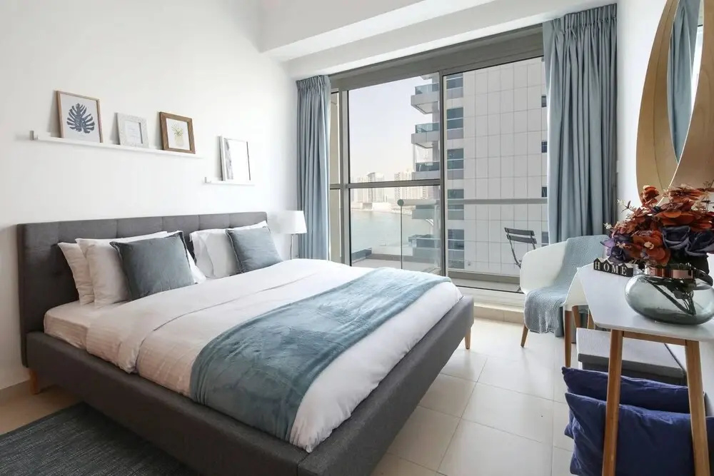 Modern and Stylish 1BR in Business Bay