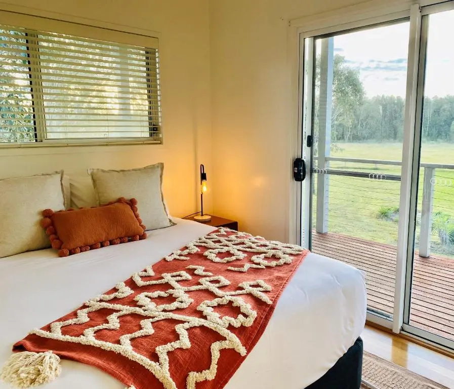 5 Bedrooms Cottage