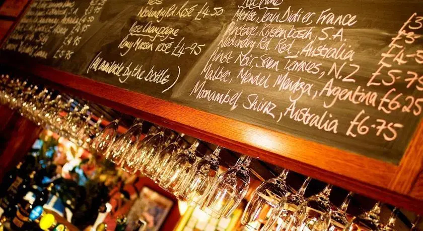 The Rose & Crown - Général