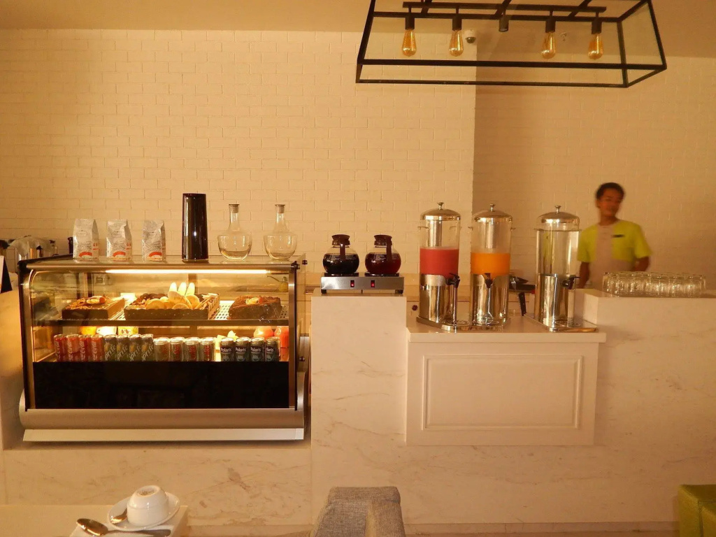 Hotel photo 12