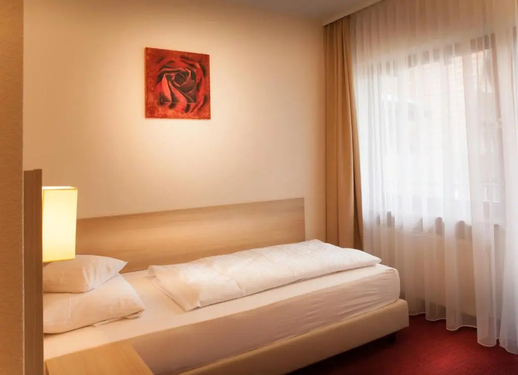 Flair Hotel Weinstube Lochner - Chambres