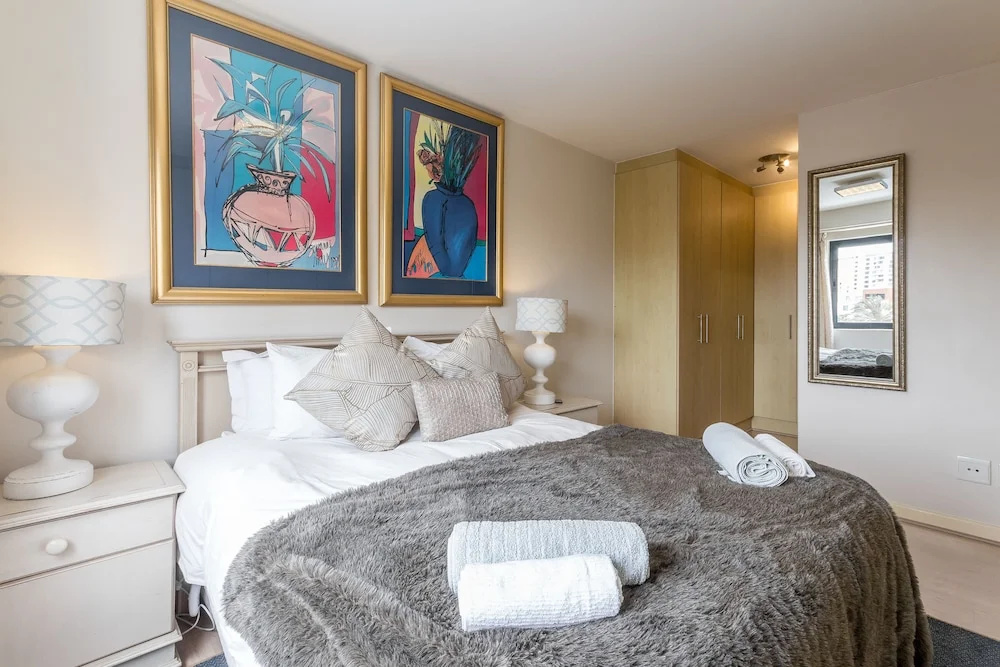 2 Bedrooms Luxury Apartment