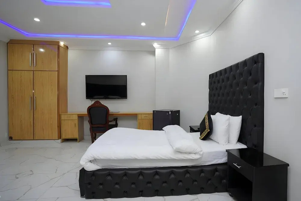 Hotel photo 12