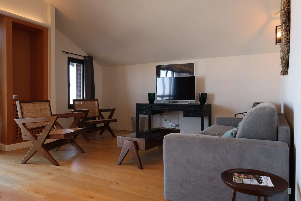 Voir la photo 3 — LES SUITES DU PORT by Le Saint Ferdinand
