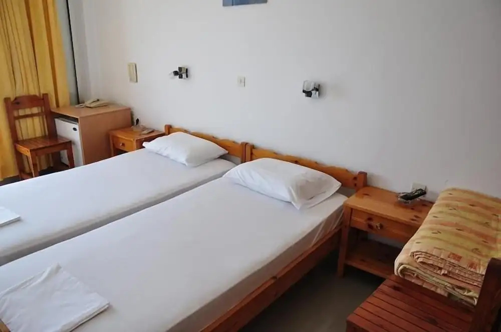 Standard Double room with sea view (full double bed)