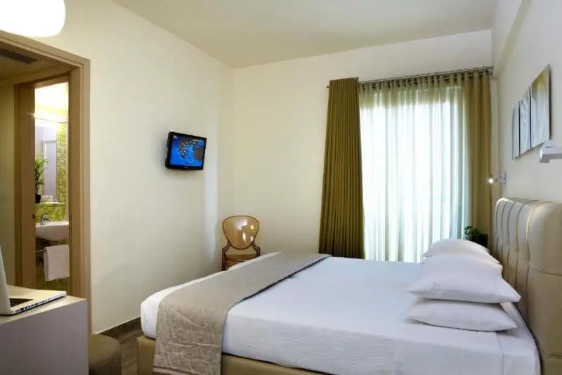 2 Bedrooms Suite with balcony