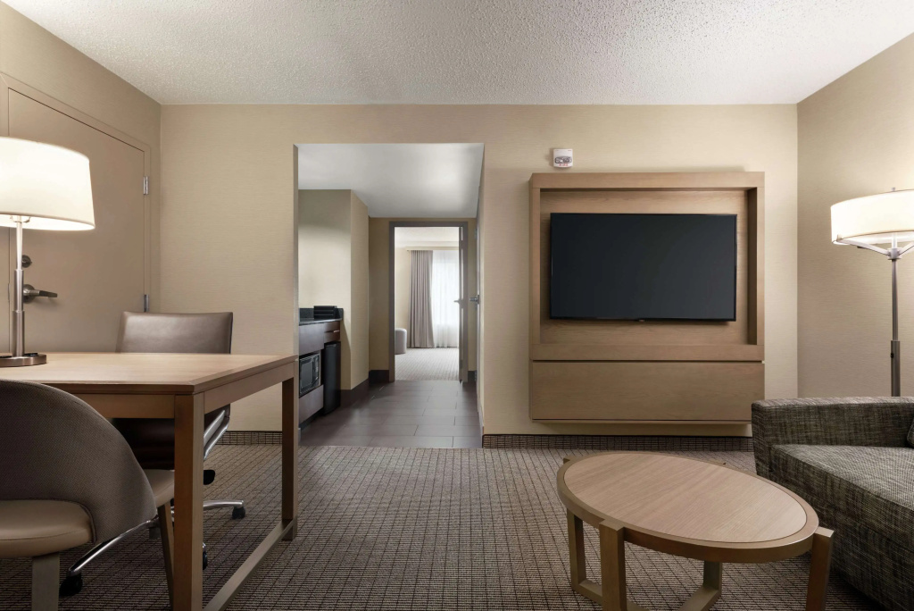 Embassy Suites by Hilton Cleveland Rockside - Général