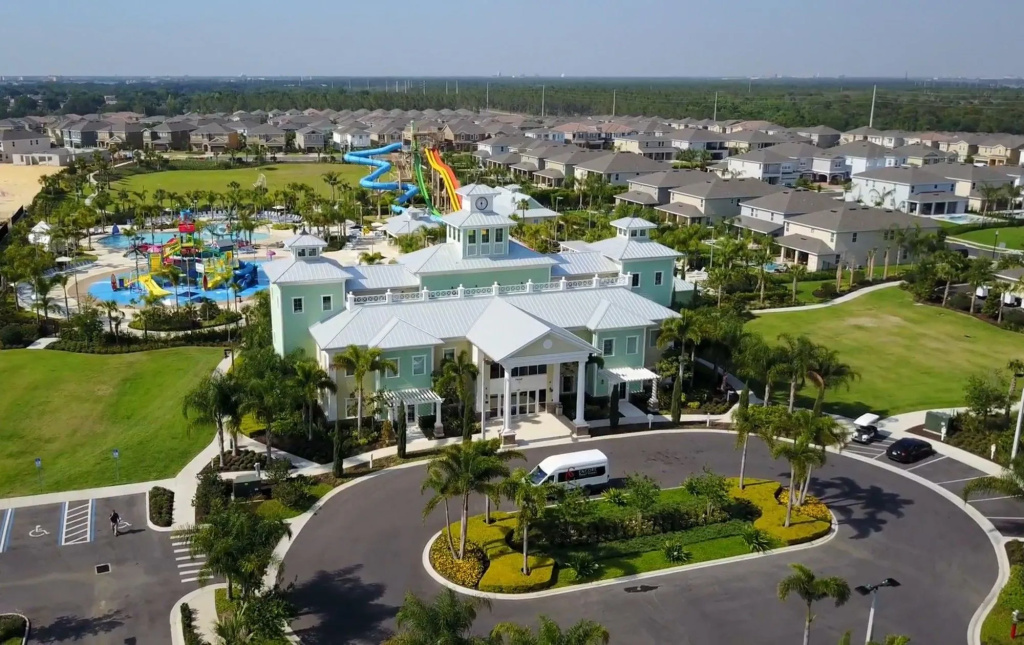 Beach & Waterfront