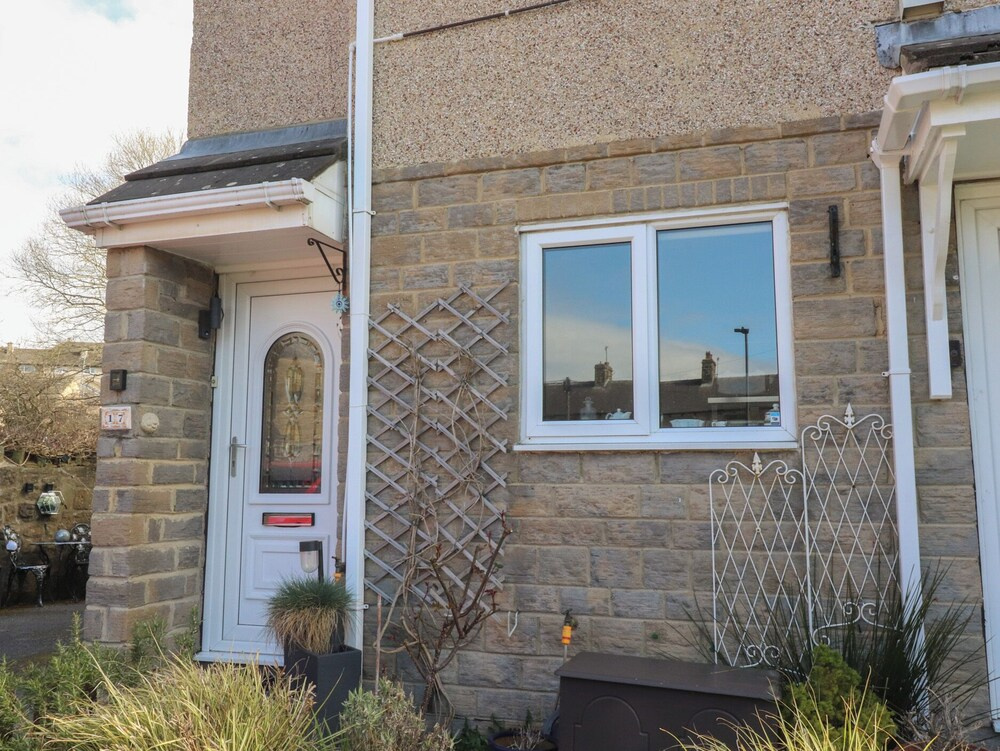 17 Alexandra Court