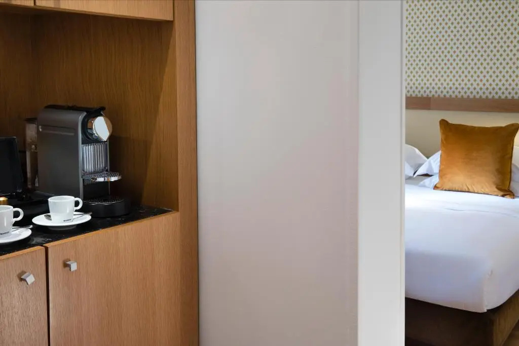 Hotel Le Six 64