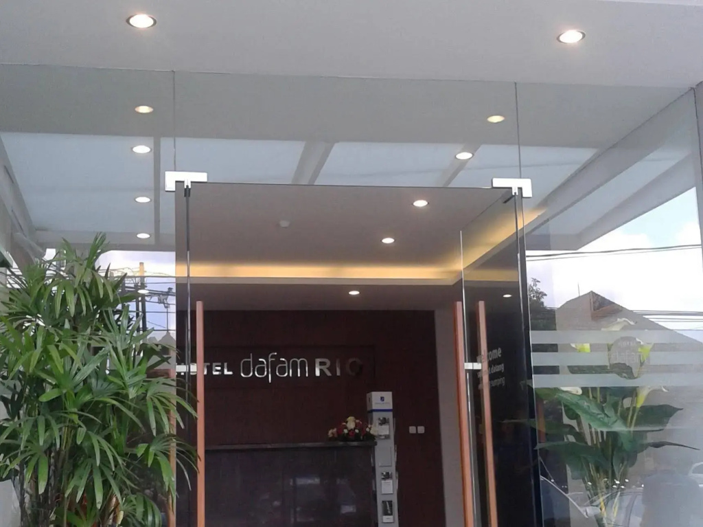 Hotel Dafam Rio