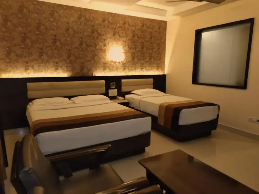 Deepam Hotel - Chambres