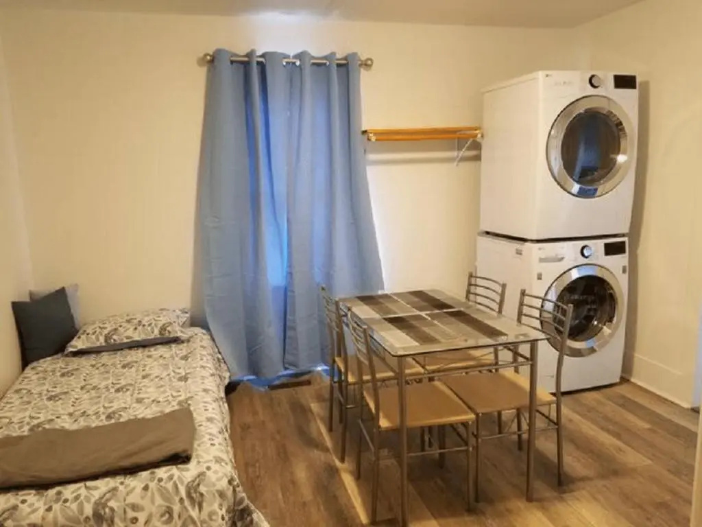 2 Bedrooms Cottage
