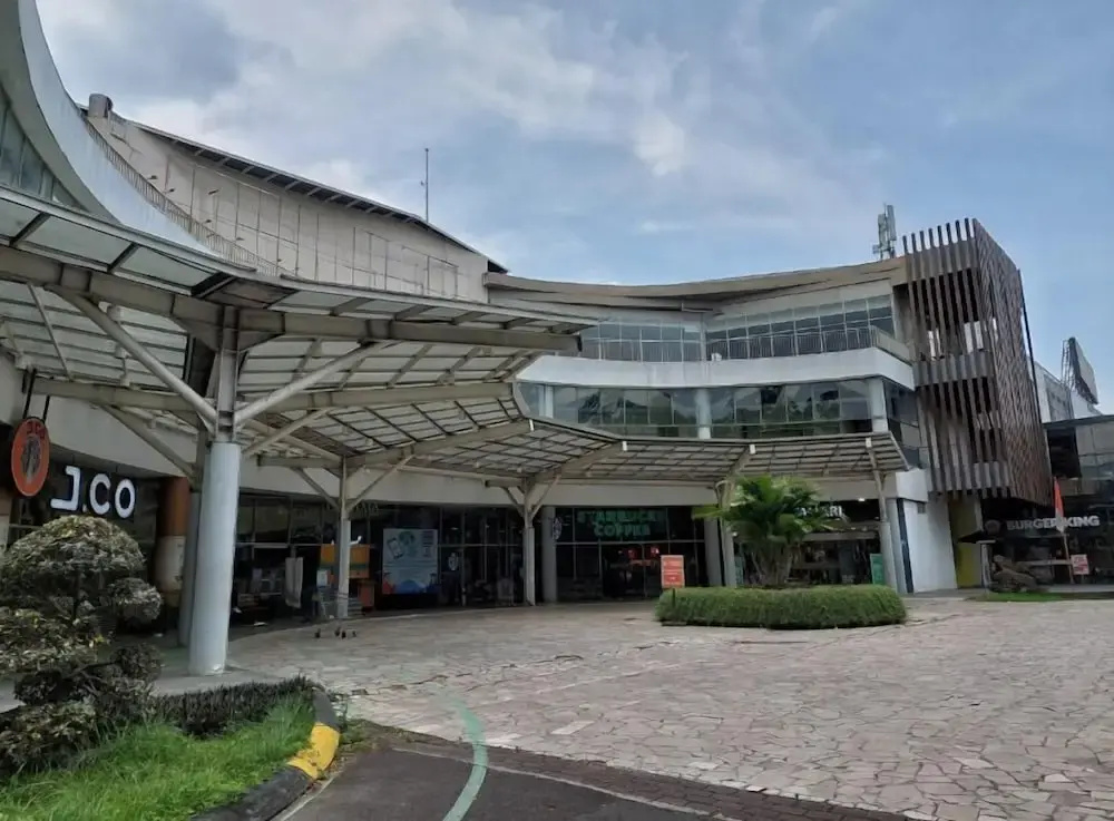 Grand Serpong Hotel