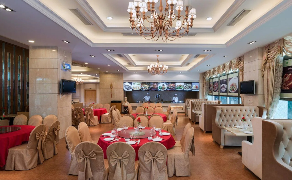 Food & Beverage