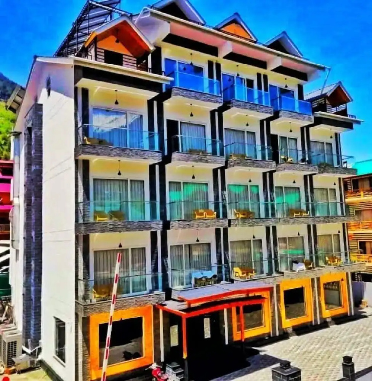 The Laurent and Banon Resorts