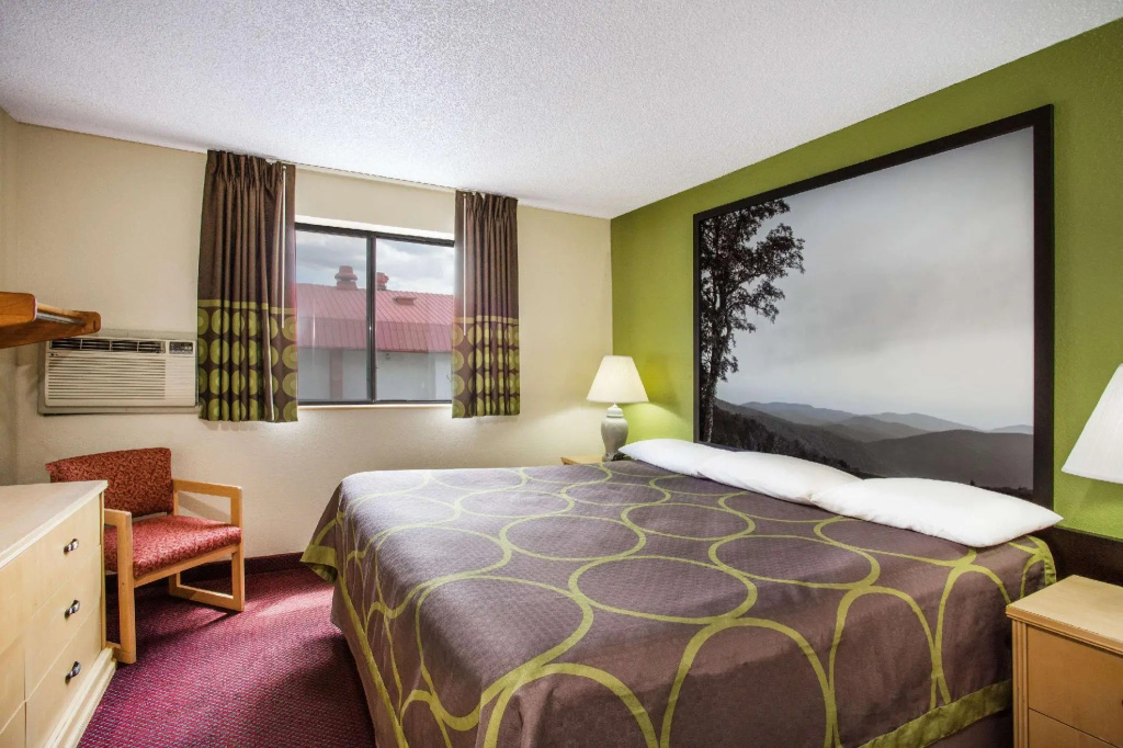 Standard Double room (full double bed)