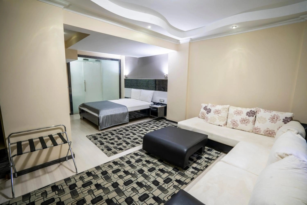 Hotel photo 12
