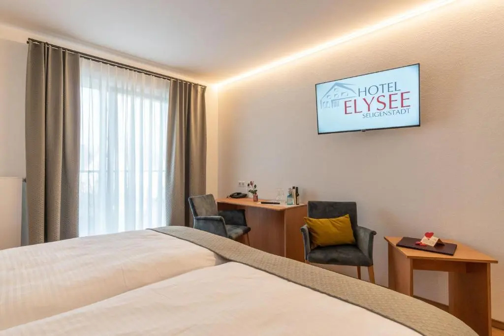 Superior Double room (full double bed)
