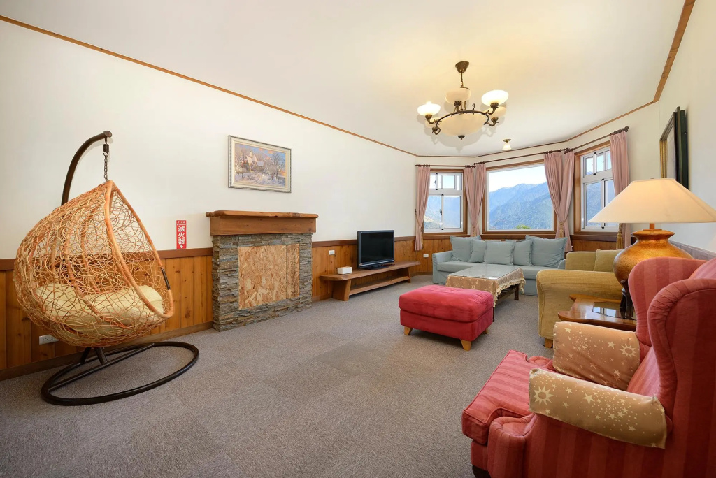 3 Bedrooms Villa with mountain view