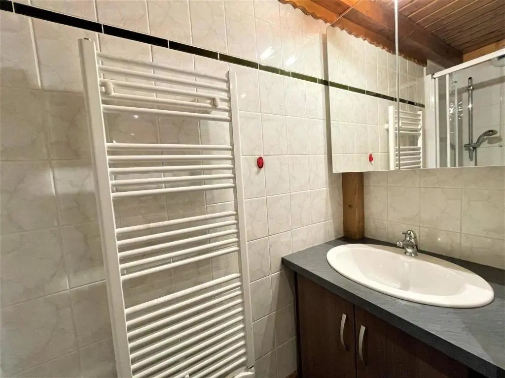 Afficher la photo 8 — Appartement Les Menuires, 5 pièces, 8 personnes - FR-1-452-105