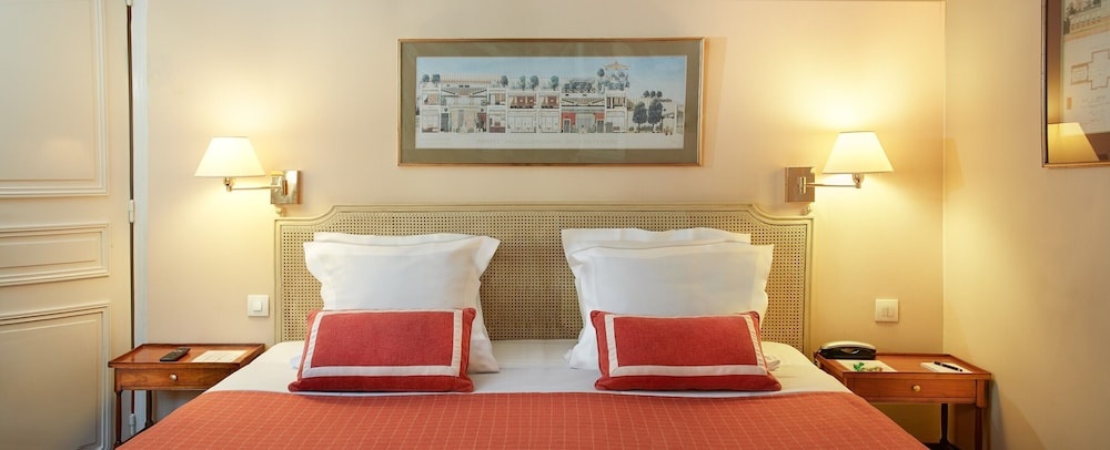 Relais Du Louvre 95