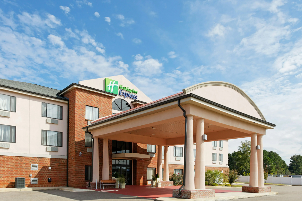 Holiday Inn Express Hotel & Suites Sylacauga by IHG