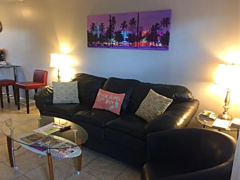 The Tropical Oasis Condos - Général