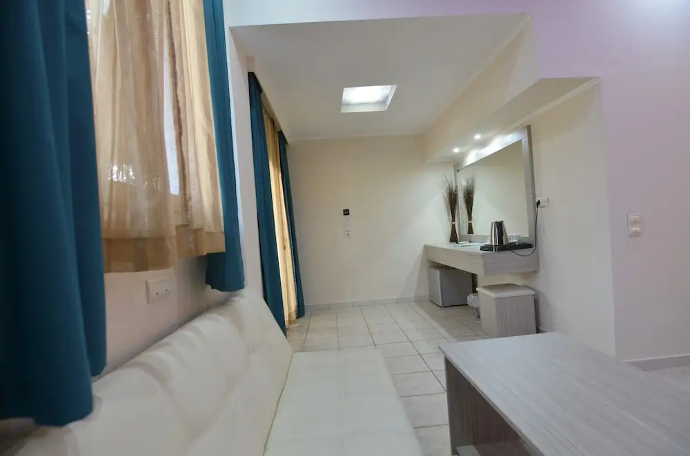 Economy Double room with balcony (full double bed)