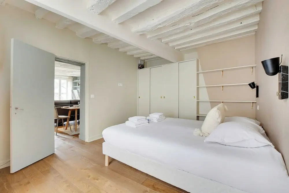 Chic Apartment -1br/4p- Haut Marais / Republique — фото