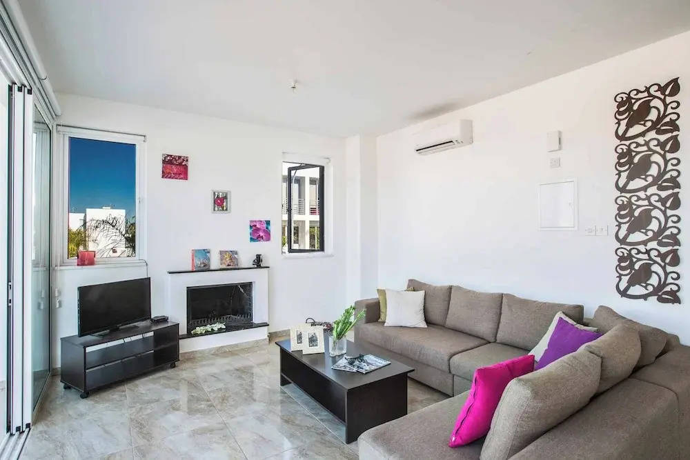 Protaras Pearl Pe16