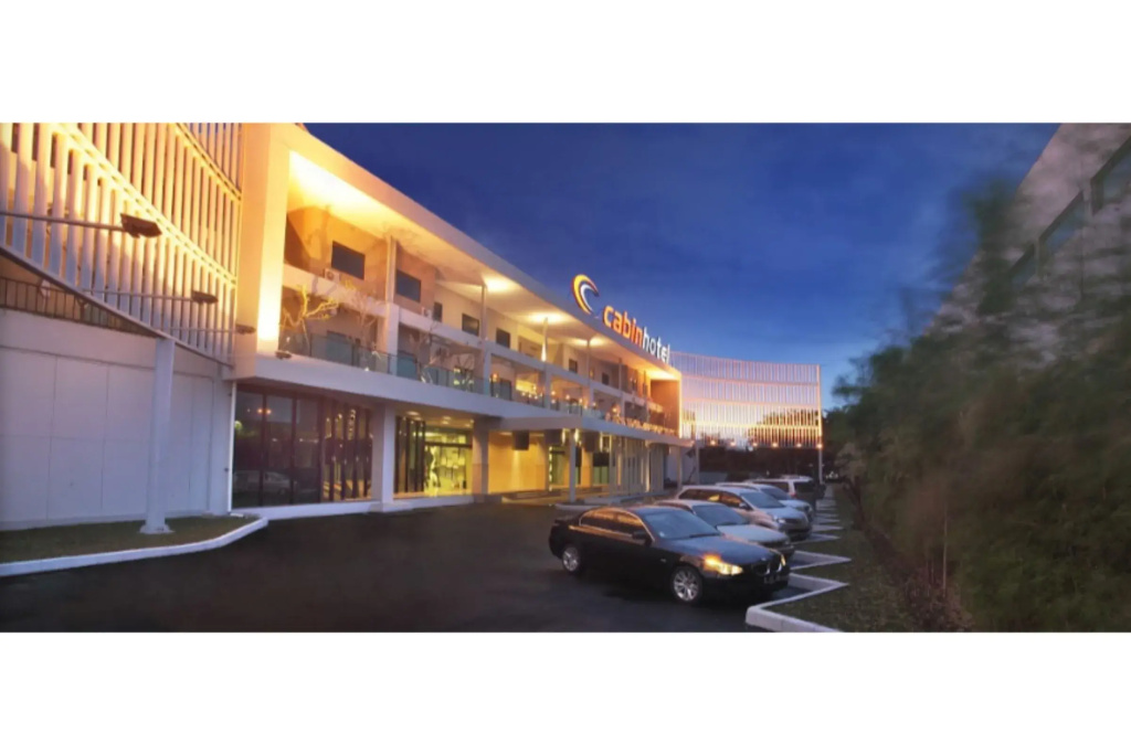 Cabin Hotel