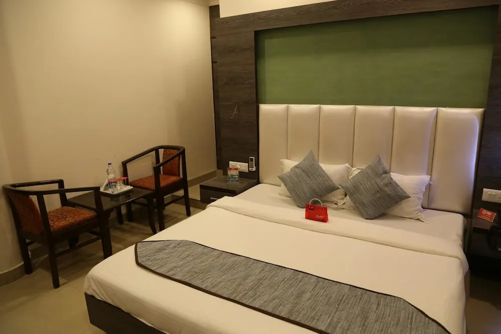 Standard Double room with balcony (full double bed)