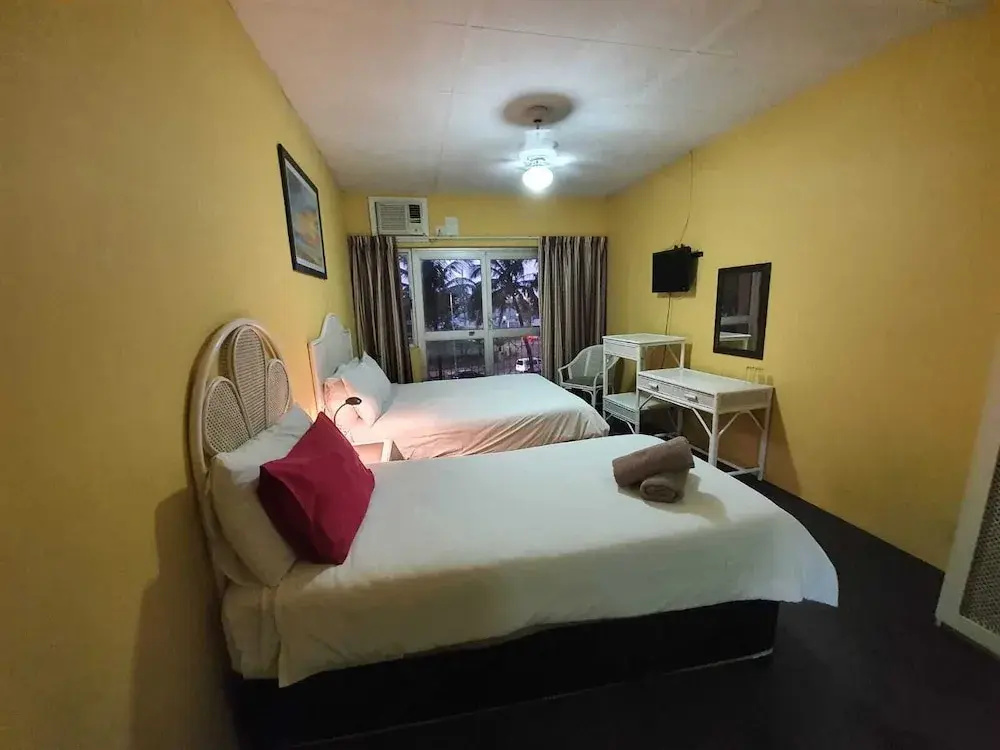 Riviera Hotel - Chambres
