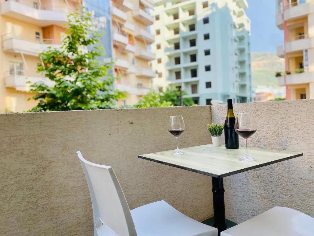 Lungomare Apartments