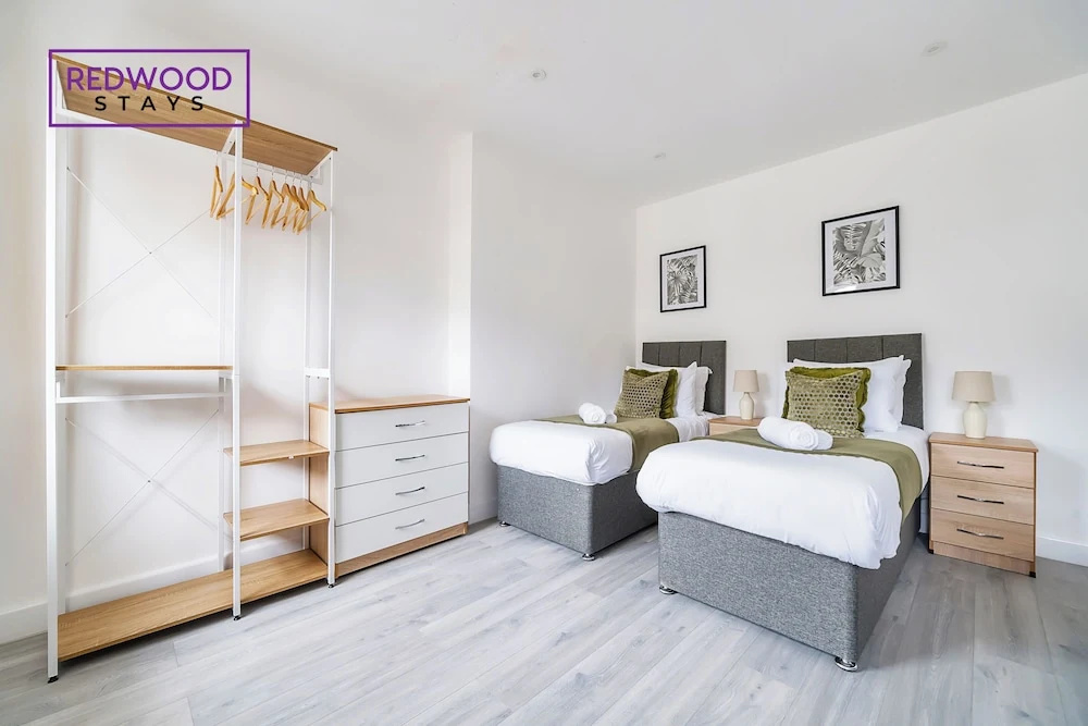 Modern Town Center Apartments Aldershot