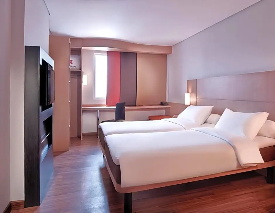 Ibis Gading Serpong - Chambres