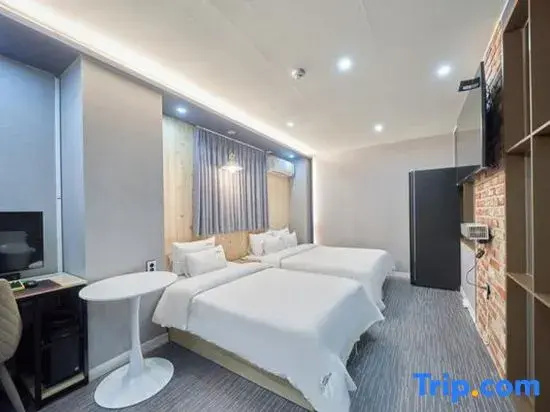 Deluxe Double room (twin beds)