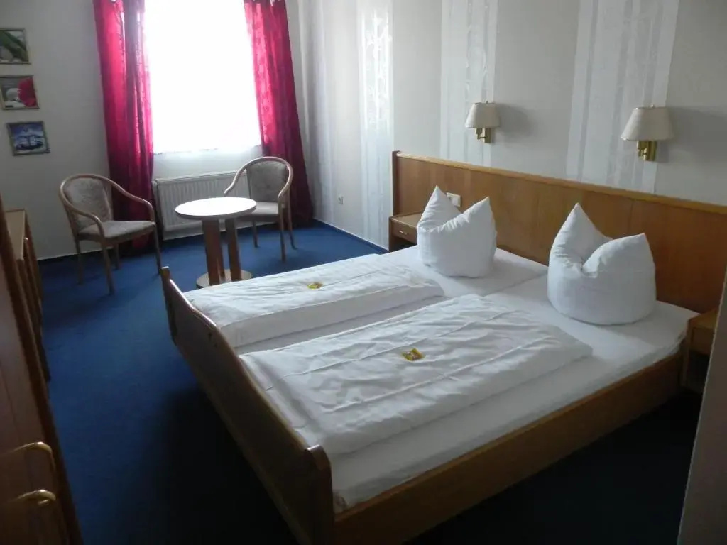 Hotel Zur Eldenburg - Chambres