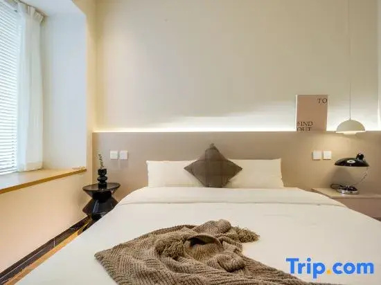 2 Bedrooms Suite