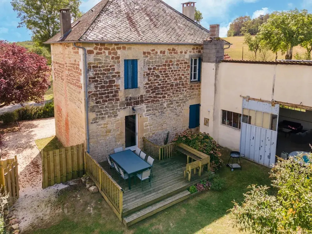 Voir la photo 1 — Holiday Home With Pool in Coubjours