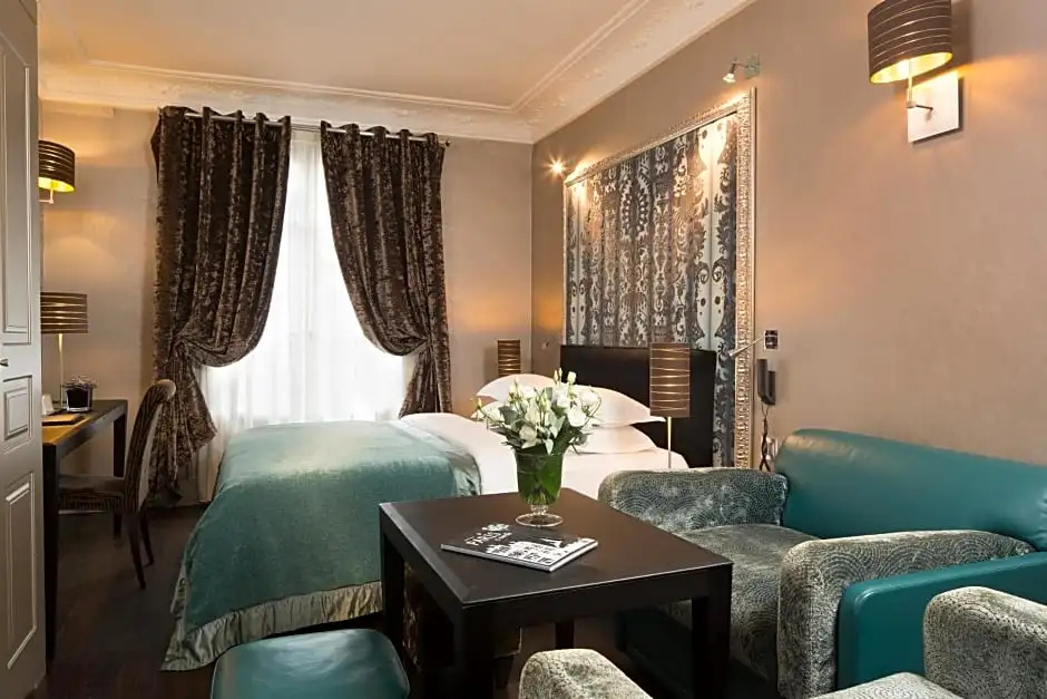 Hotel Ares Eiffel 123