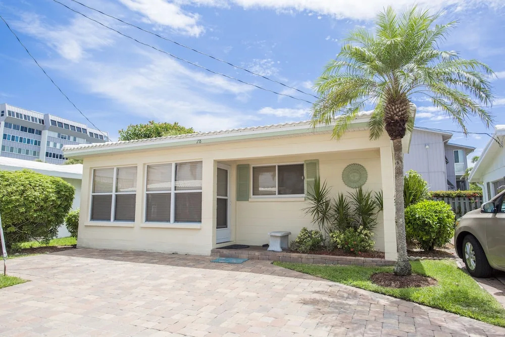 Aloha Kai - Unit 28 2 Bedrooms 2 Bathrooms Apts
