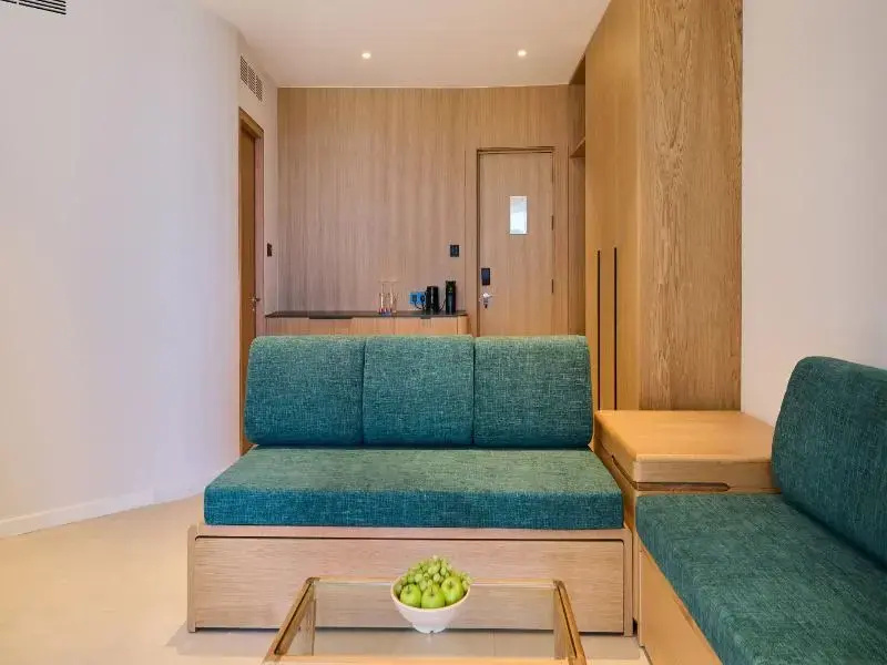 1 Bedroom Suite with balcony and with view